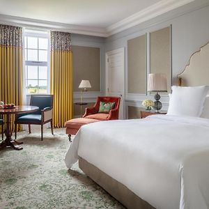 Heritage Room one king bed